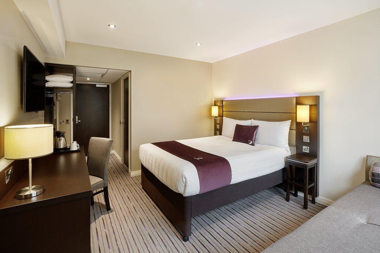 Premier London Tolworth Kingston upon Thames (Greater London)